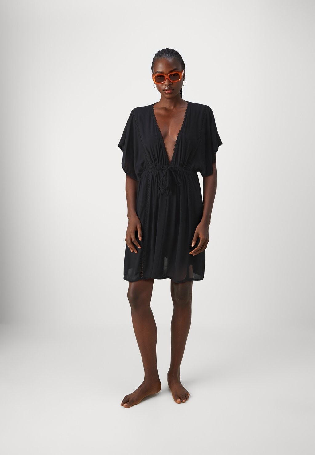 Пляжный аксессуар Essentials Mona Beach Cover Up O'Neill, блэкаут
Пляжный аксессуар Essentials Mona Beach Cover Up O'Neill, блэкаут