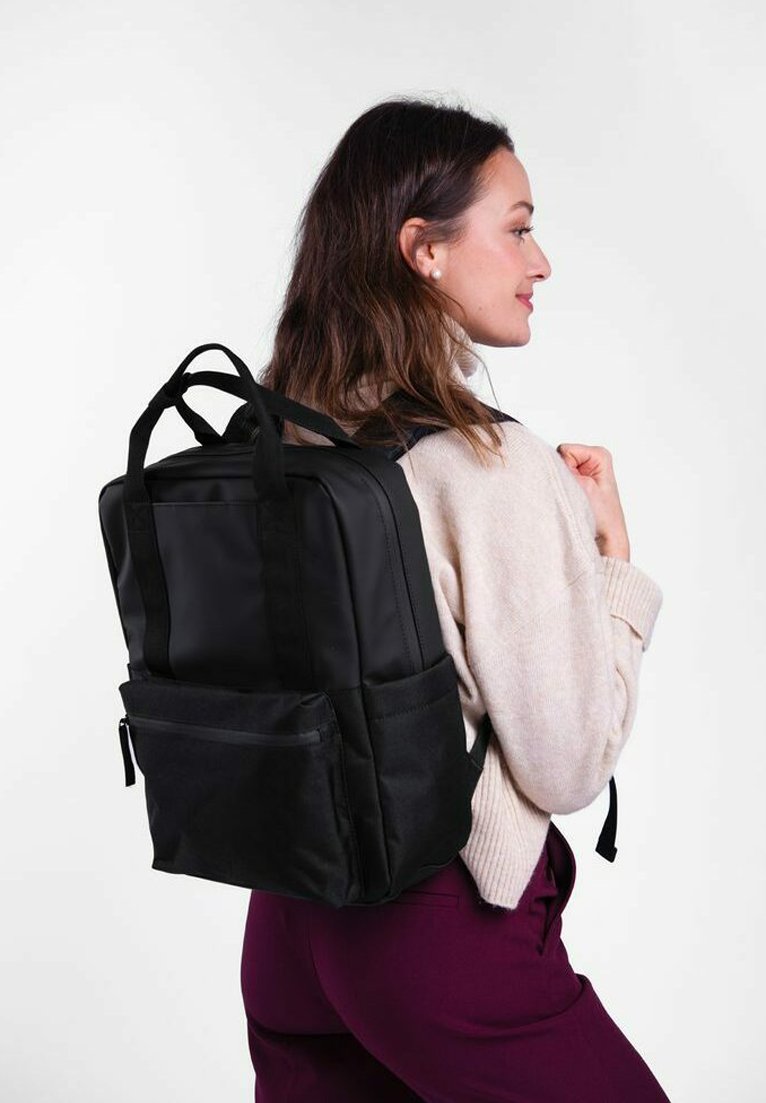 Рюкзак KEES VUCH, черный
Рюкзак KEES VUCH, черный