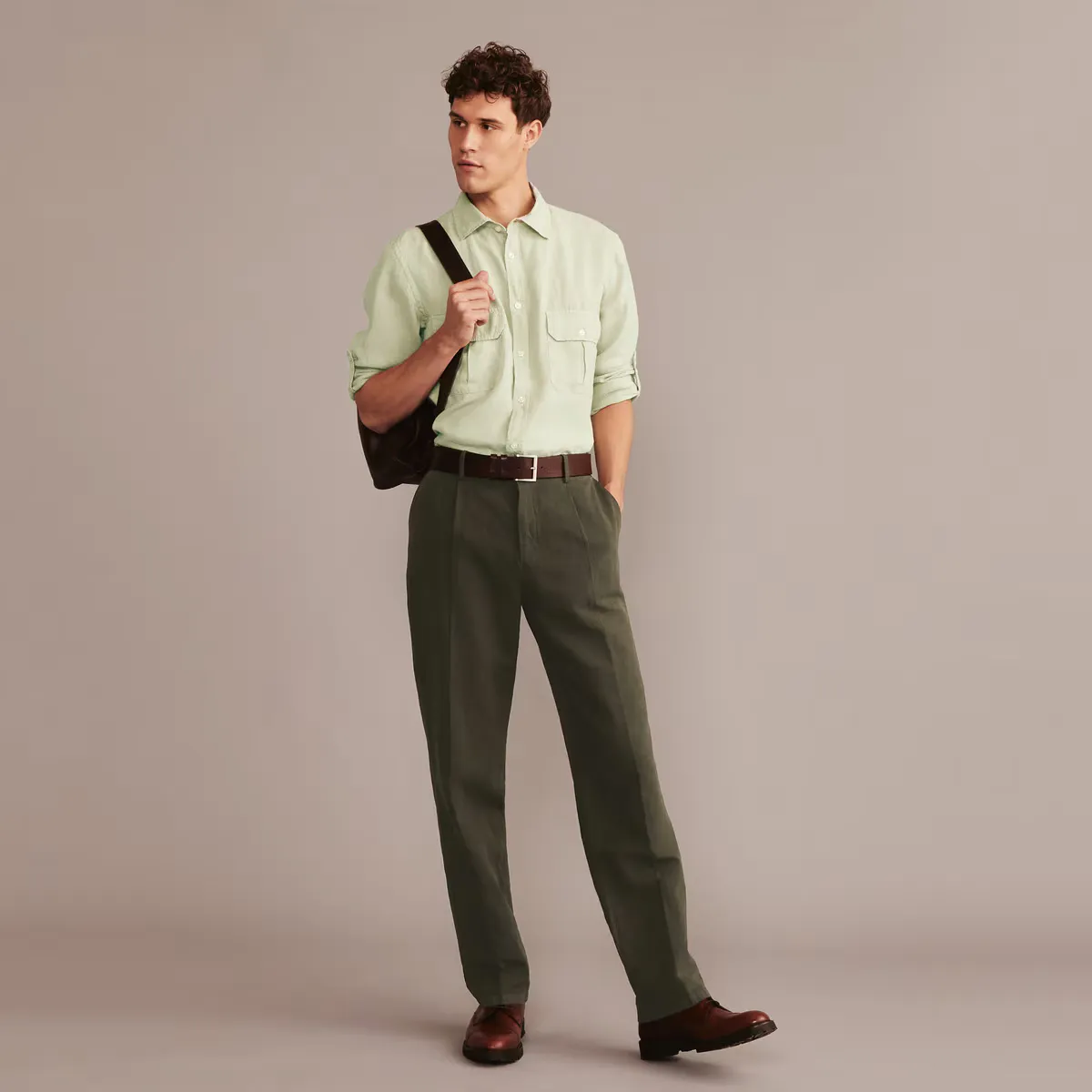 Мужская стиранная льняная рубашка Verhunt, бежевый
Мужская стиранная льняная рубашка Verhunt, бежевый