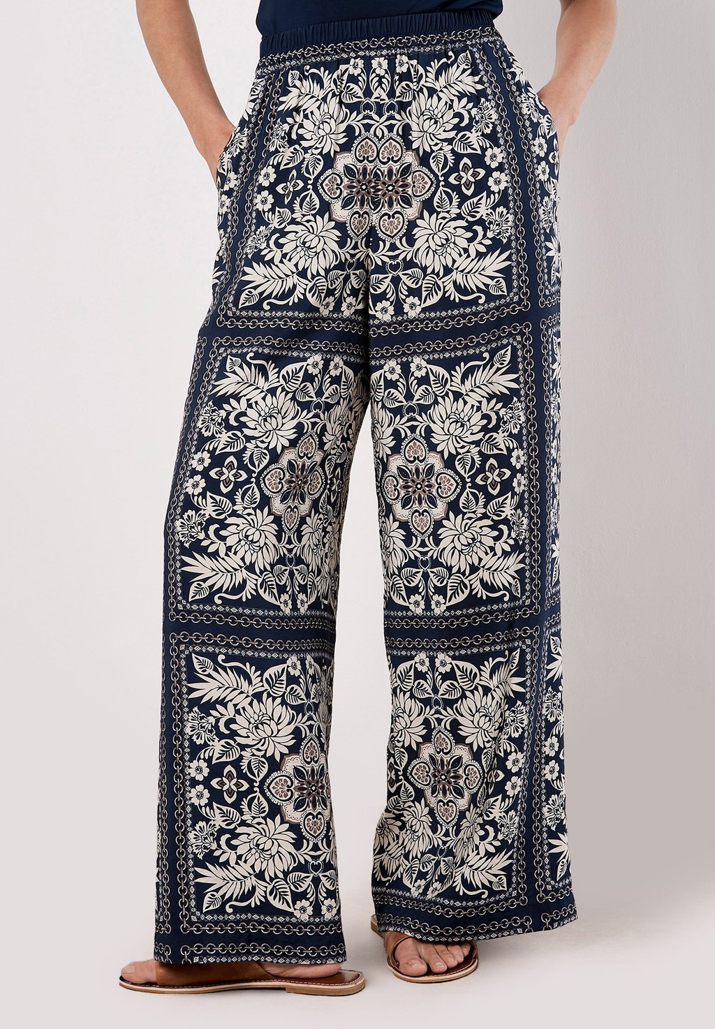 Брюки PRINT Apricot, темно-синий
Брюки PRINT Apricot, темно-синий