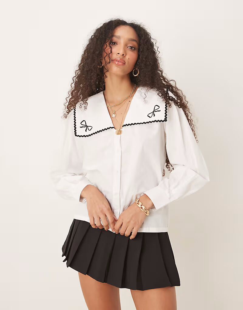 Блузка Nobody's Child Bingley с бантом на воротнике белого цвета
Блузка Nobody's Child Bingley с бантом на воротнике белого цвета