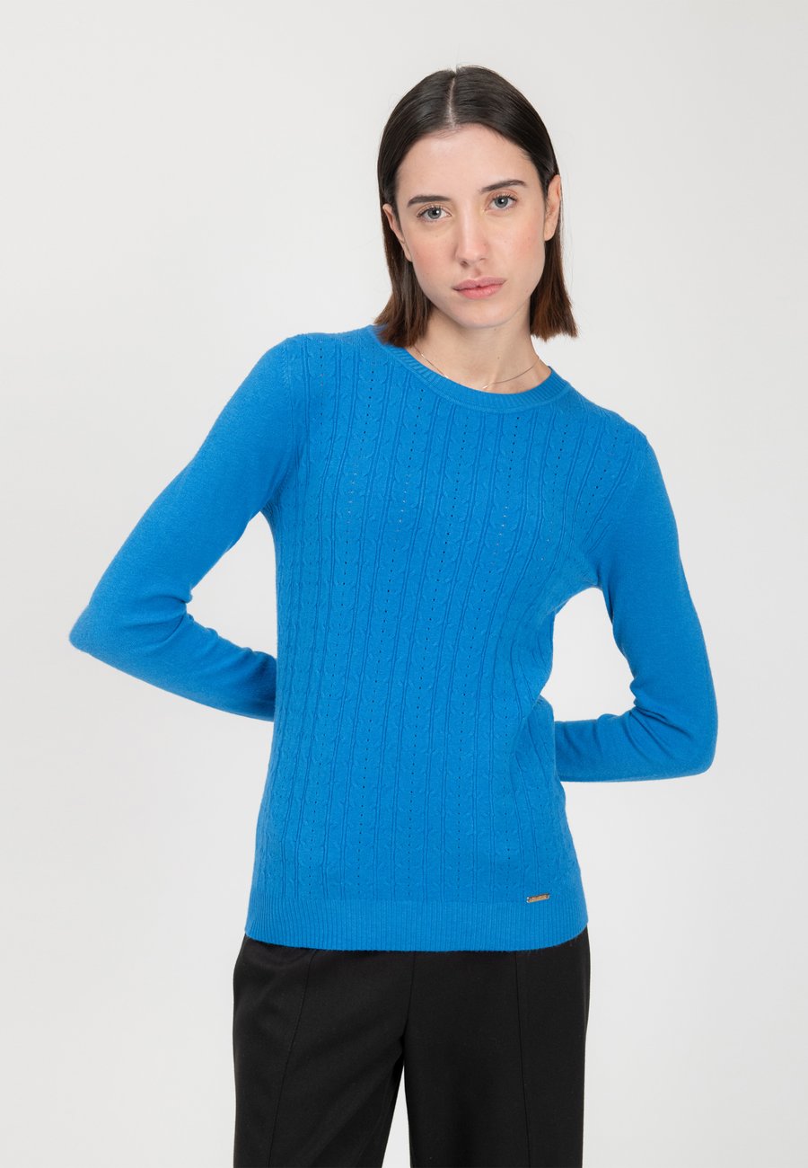 Джемпер INFLUENCER PREPPY CABLE KNIT , Capri/Blue
Джемпер INFLUENCER PREPPY CABLE KNIT , Capri/Blue