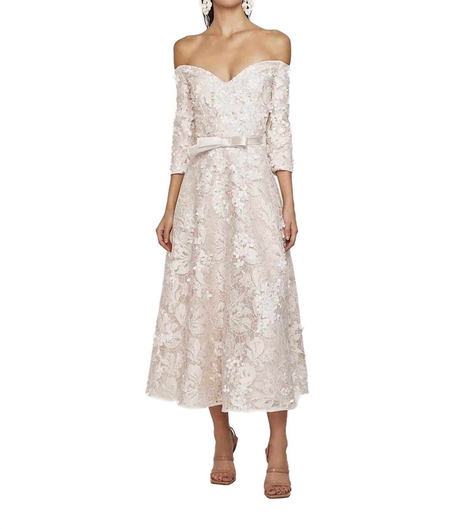 Санди платье миди с открытыми плечами FRASCARA, Sand 
Санди платье миди с открытыми плечами FRASCARA, Sand