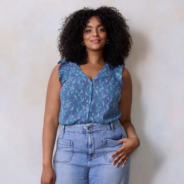 Женская майка с рюшами на плечах и v-образным вырезом больших размеров Lc Lauren Conrad, цвет blue willa wisteria 
Женская майка с рюшами на плечах и v-образным вырезом больших размеров Lc Lauren Conrad, цвет blue willa wisteria