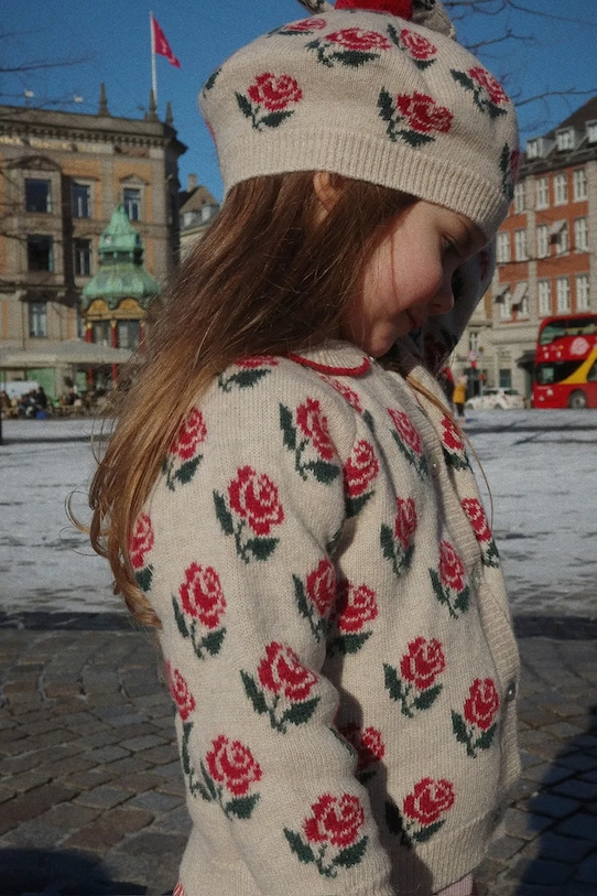 Детский шерстяной кардиган BELOU KNIT COLLAR CARDIGAN Konges Sløjd, бежевый
Детский шерстяной кардиган BELOU KNIT COLLAR CARDIGAN Konges Sløjd, бежевый