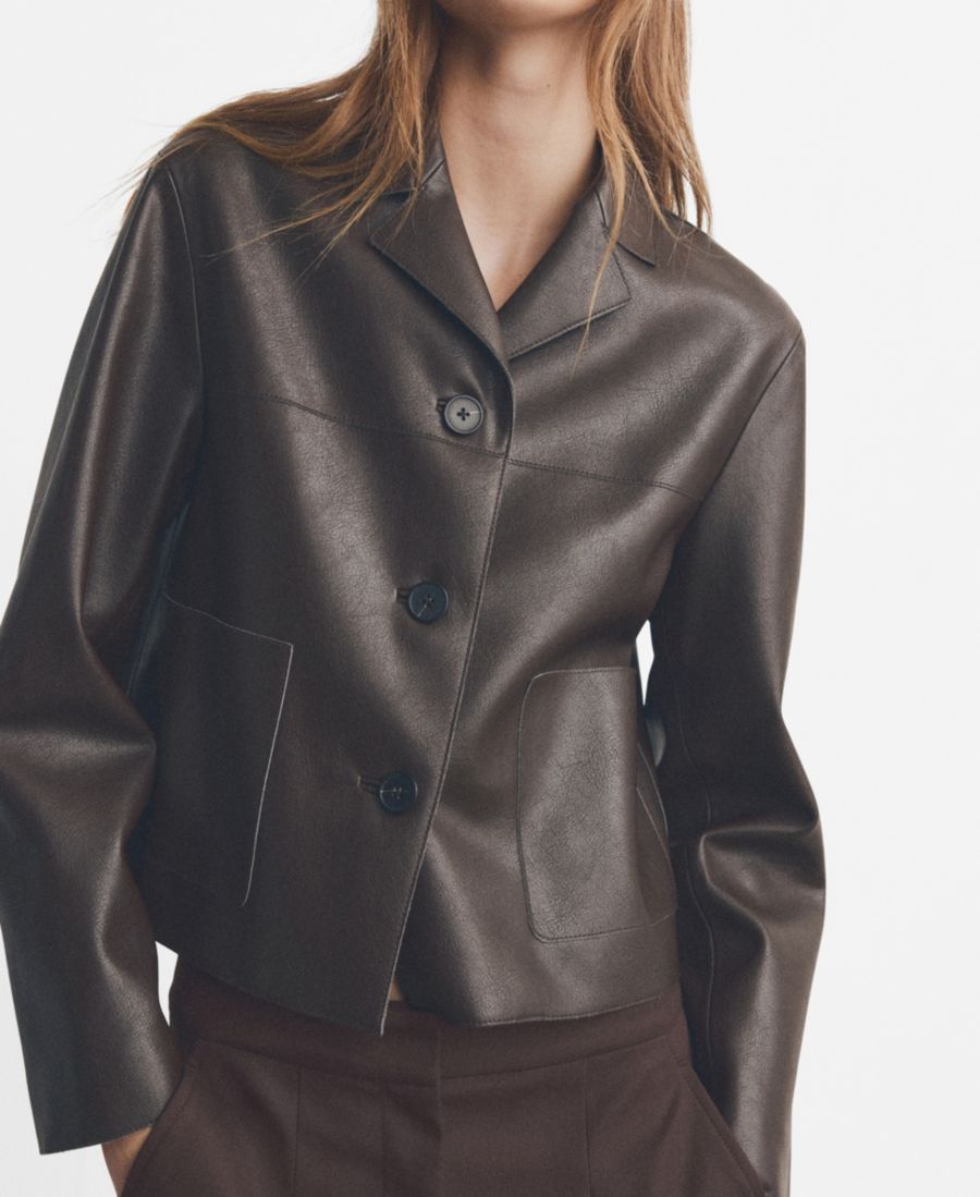 Женская куртка из искусственной кожи с карманами MANGO, Chocolate
Женская куртка из искусственной кожи с карманами MANGO, Chocolate