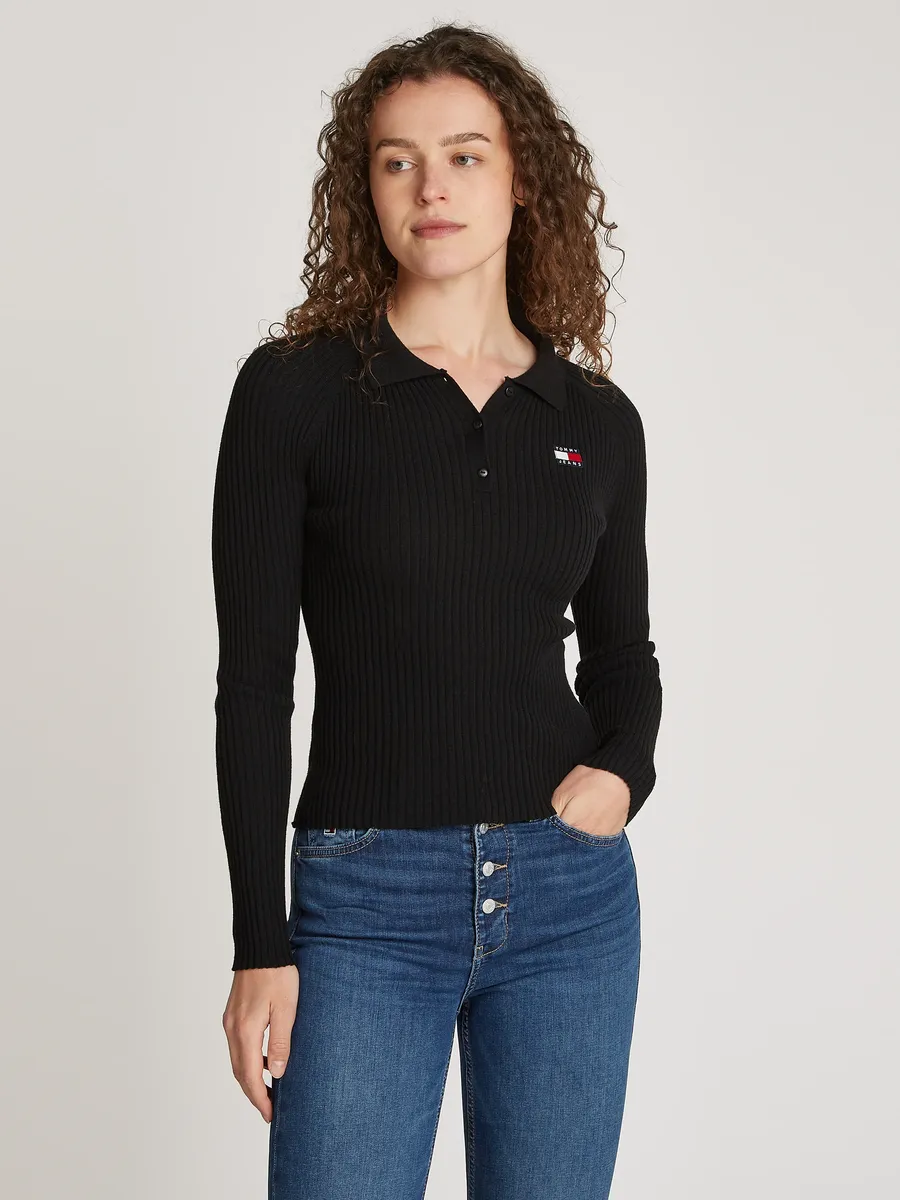 Вязаный свитер Tommy Jeans "TJW COLLAR BADGE RIB SWEATER", с логотипом, в рубчик, черный
Вязаный свитер Tommy Jeans "TJW COLLAR BADGE RIB SWEATER", с логотипом, в рубчик, черный