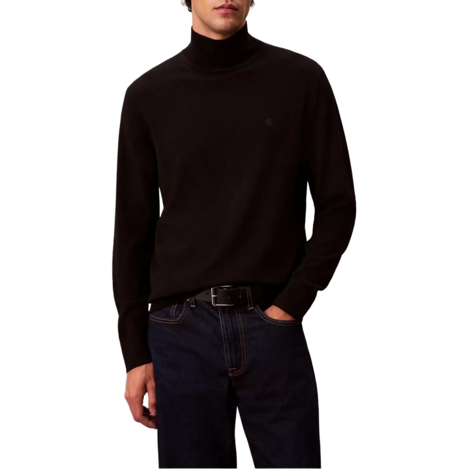 Топ с вышитым логотипом и воротником-стойкой Calvin Klein, черный
Топ с вышитым логотипом и воротником-стойкой Calvin Klein, черный