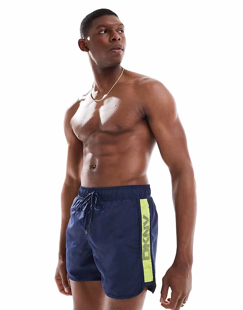 Купальники DKNY Palawan темно-синего цвета
Купальники DKNY Palawan темно-синего цвета