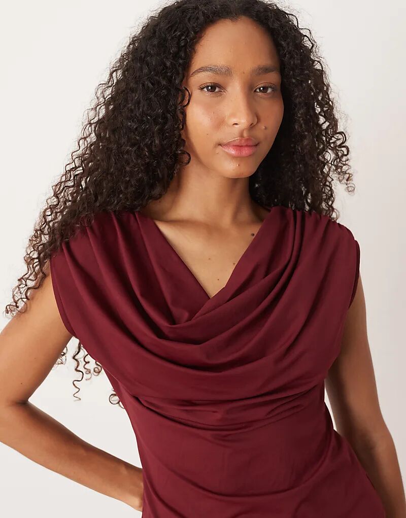 Топ ASOS DESIGN с воротником-хомутиком и короткими рукавами бордового цвета
Топ ASOS DESIGN с воротником-хомутиком и короткими рукавами бордового цвета