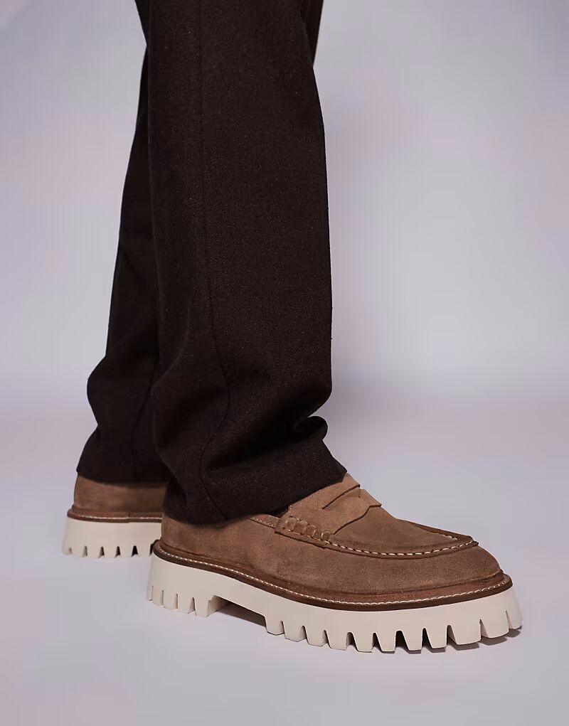 Туфли-лоферы Walk London Hopper из коричневой замши
Туфли-лоферы Walk London Hopper из коричневой замши