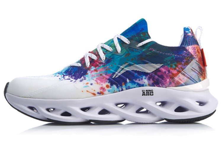 Кроссовки женские с низким верхом белого цвета Lining
Кроссовки женские с низким верхом белого цвета Lining