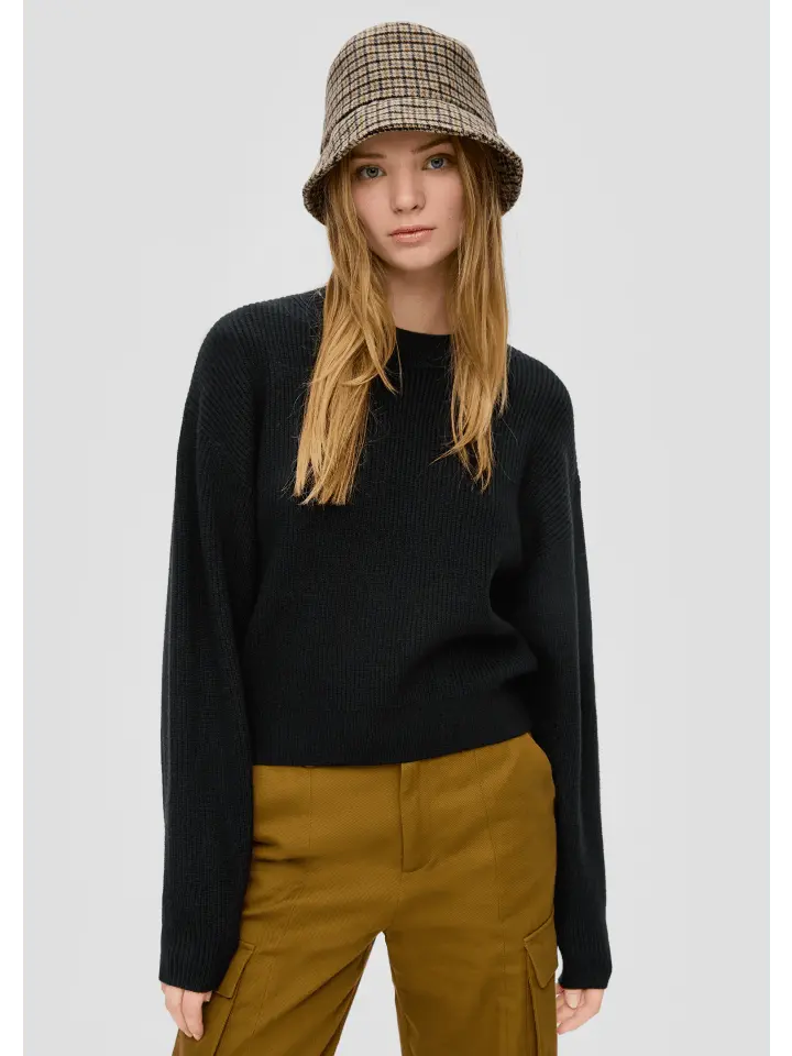 Пуловер QS, черный
Пуловер QS, черный