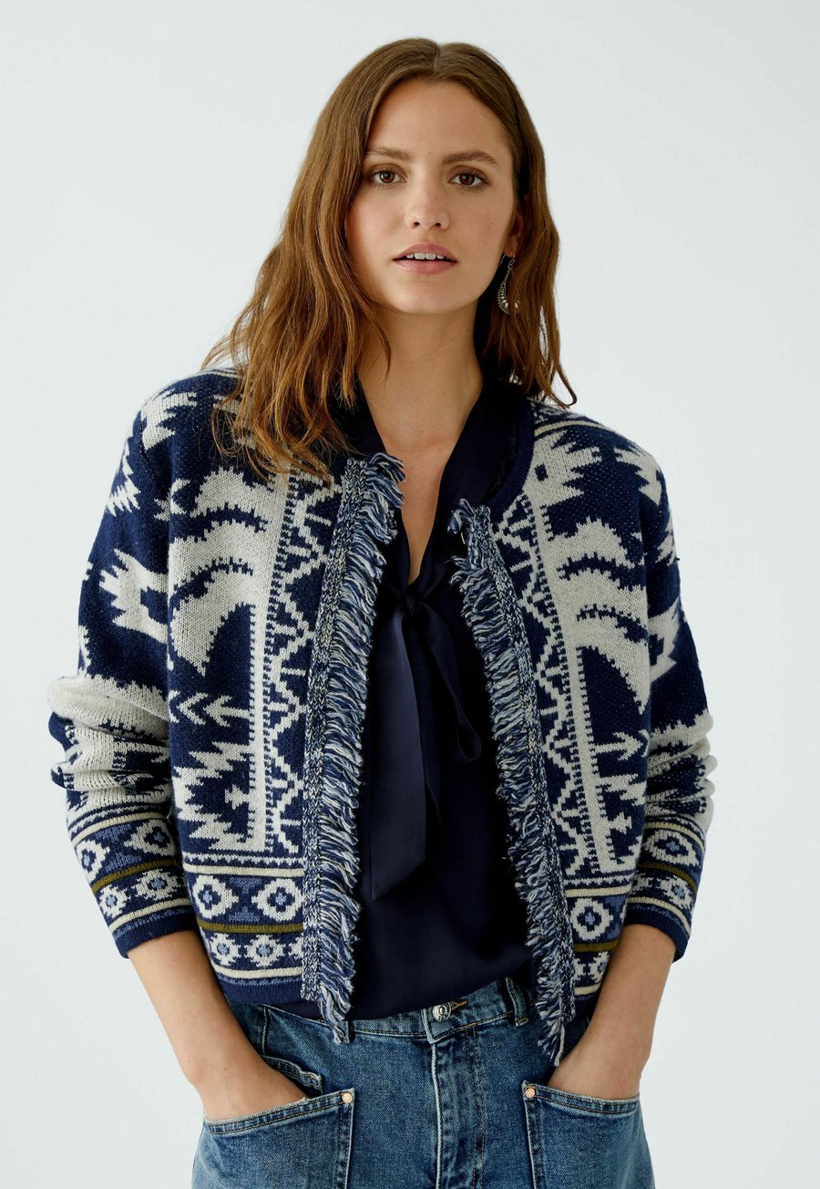 Кардиган Oui Cardigan, Dark Blue White/Dark Blue
Кардиган Oui Cardigan, Dark Blue White/Dark Blue