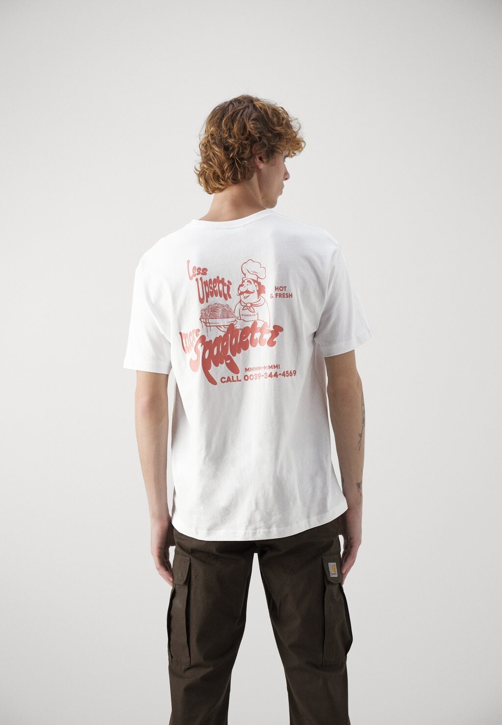 Футболка базовая Less Upsetti On Vacation, белый
Футболка базовая Less Upsetti On Vacation, белый