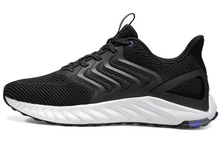 Кроссовки State Pole для бега мужские с низким верхом черного/белого цвета Peak
Кроссовки State Pole для бега мужские с низким верхом черного/белого цвета Peak