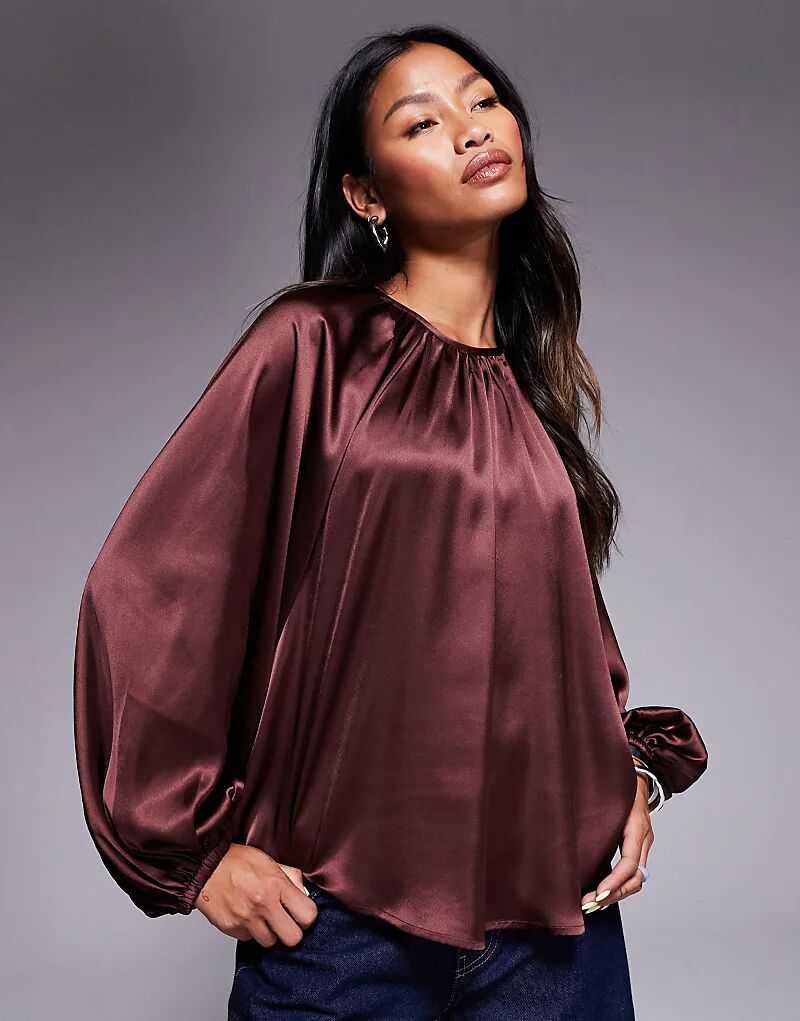 Атласная блузка шоколадного цвета с объемными рукавами ASOS DESIGN
Атласная блузка шоколадного цвета с объемными рукавами ASOS DESIGN