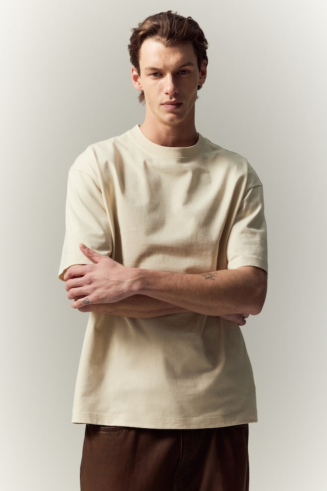 Футболка свободного кроя H&M, бежевый
Футболка свободного кроя H&M, бежевый