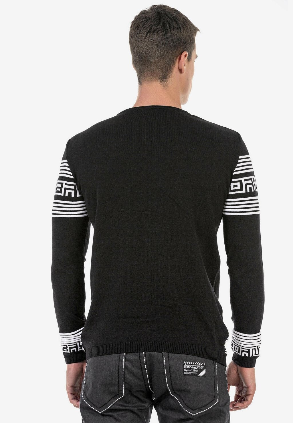 Джемпер Cipo & Baxx, черный
Джемпер Cipo & Baxx, черный