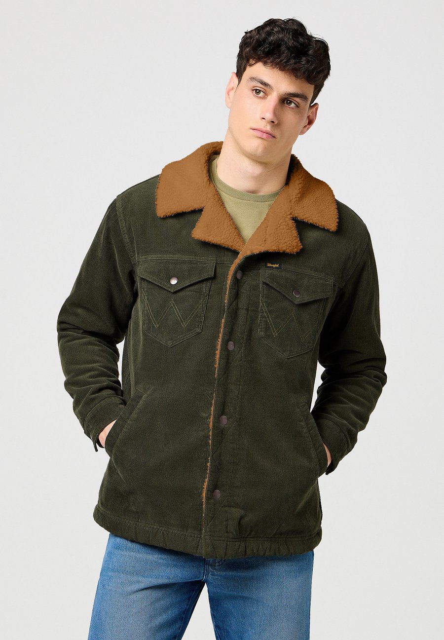 Куртка Wrangler Light jacket, Forest Night/Black Denim
Куртка Wrangler Light jacket, Forest Night/Black Denim