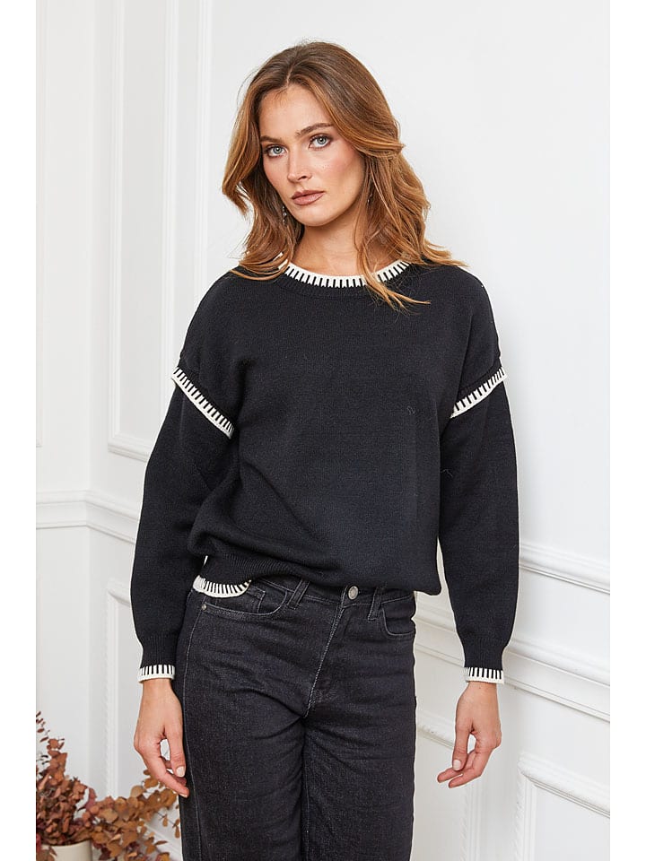 Свитер Брами черного цвета Joséfine
Свитер Брами черного цвета Joséfine