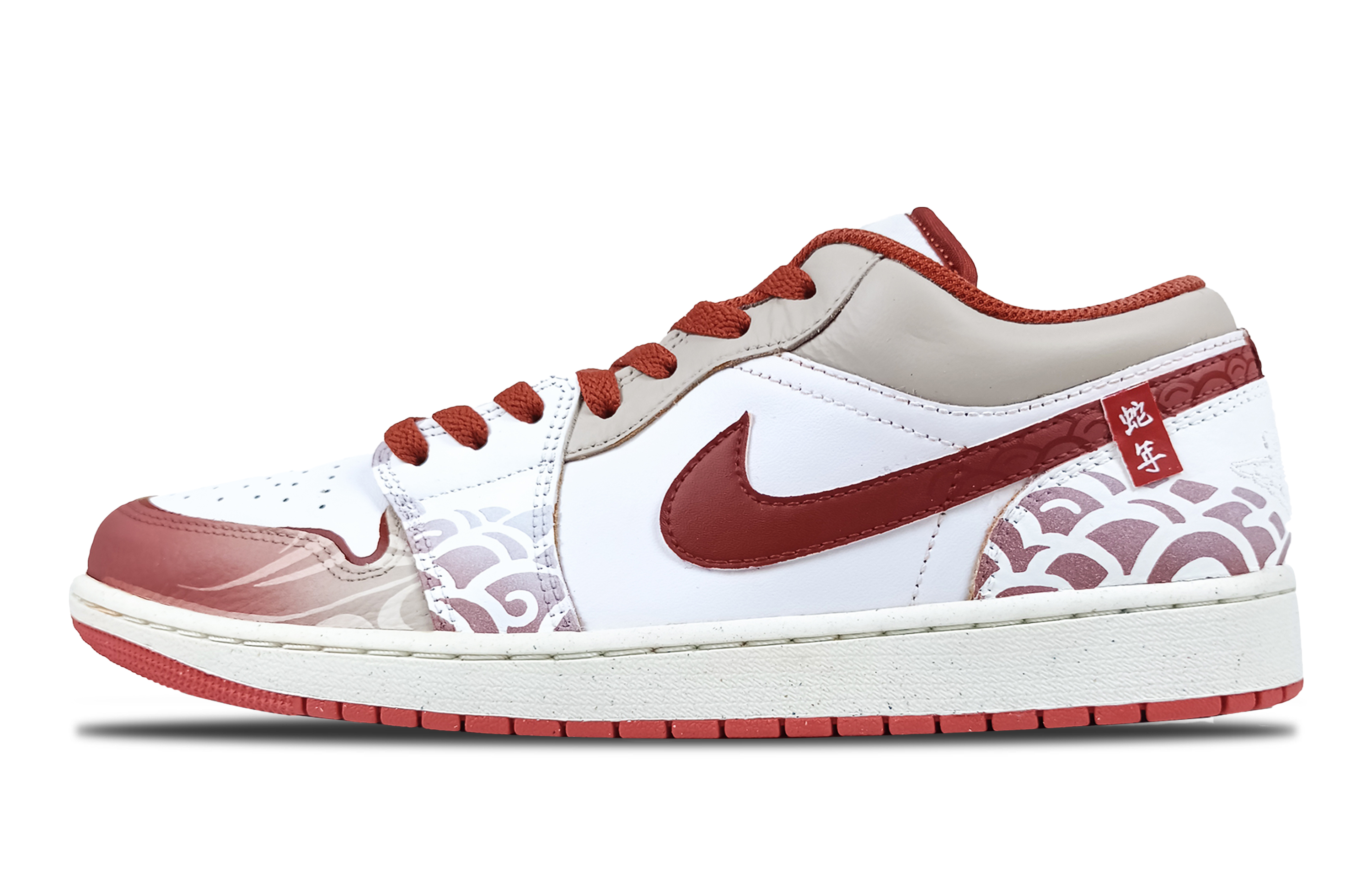 Jordan Баскетбольные кроссовки Air 1 Auspicious Year Of The Snake с низким верхом, износостойкие, мужские, красные, белые
Jordan Баскетбольные кроссовки Air 1 Auspicious Year Of The Snake с низким верхом, износостойкие, мужские, красные, белые