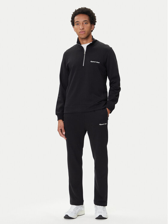 Спортивный костюм relaxed fit Norrebro 12291538 Jack&Jones, чёрный
Спортивный костюм relaxed fit Norrebro 12291538 Jack&Jones, чёрный