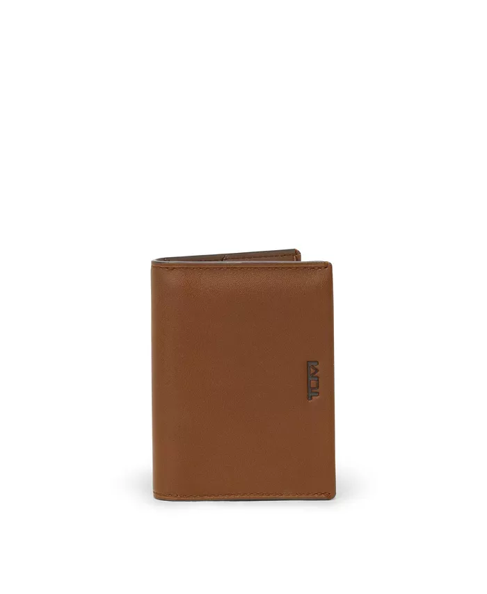 Мужской кожаный кошелек Nassau L-Fold TUMI
Мужской кожаный кошелек Nassau L-Fold TUMI