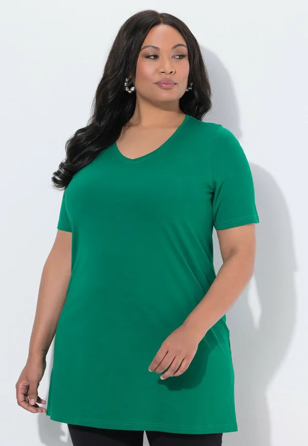 Базовая футболка с коротким рукавом и v-образным вырезом Ulla Popken, Emerald Green, Зеленый, Базовая футболка с коротким рукавом и v-образным вырезом Ulla Popken, Emerald Green
Базовая футболка с коротким рукавом и v-образным вырезом Ulla Popken, Emerald Green, Зеленый, Базовая футболка с коротким рукавом и v-образным вырезом Ulla Popken, Emerald Green