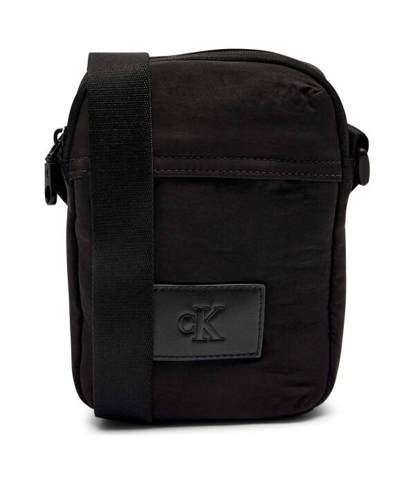 Маленькая сумочка для метро Calvin Klein Jeans, черный
Маленькая сумочка для метро Calvin Klein Jeans, черный