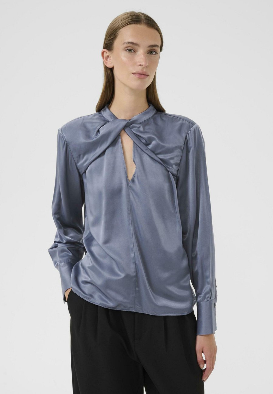 Блуза Karen by Simonsen Blouse, Folkstone Gray/Grey
Блуза Karen by Simonsen Blouse, Folkstone Gray/Grey