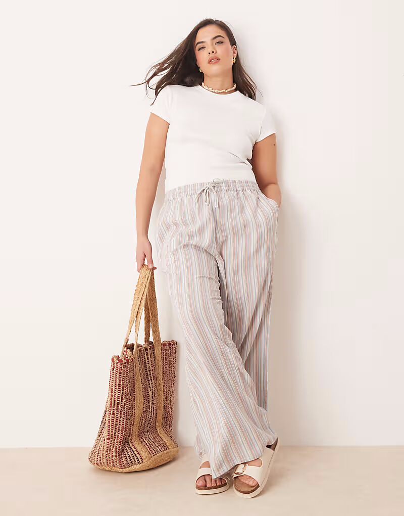 Широкие брюки ASOS DESIGN Curve с текстурой льна и эффектом застежки в разноцветную полоску
Широкие брюки ASOS DESIGN Curve с текстурой льна и эффектом застежки в разноцветную полоску