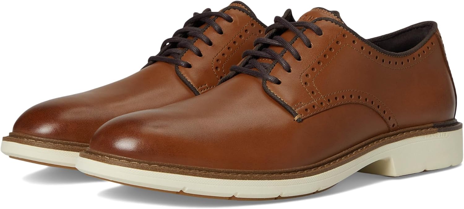 Мужские туфли Cole Haan с гладким носком
Мужские туфли Cole Haan с гладким носком