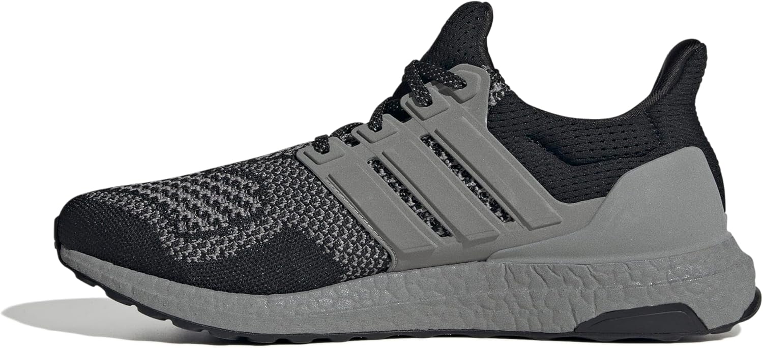 Кроссовки adidas для мужчин Ultraboost Ultra Boost 1.0 с шнуровкой, повседневные - черные
Кроссовки adidas для мужчин Ultraboost Ultra Boost 1.0 с шнуровкой, повседневные - черные