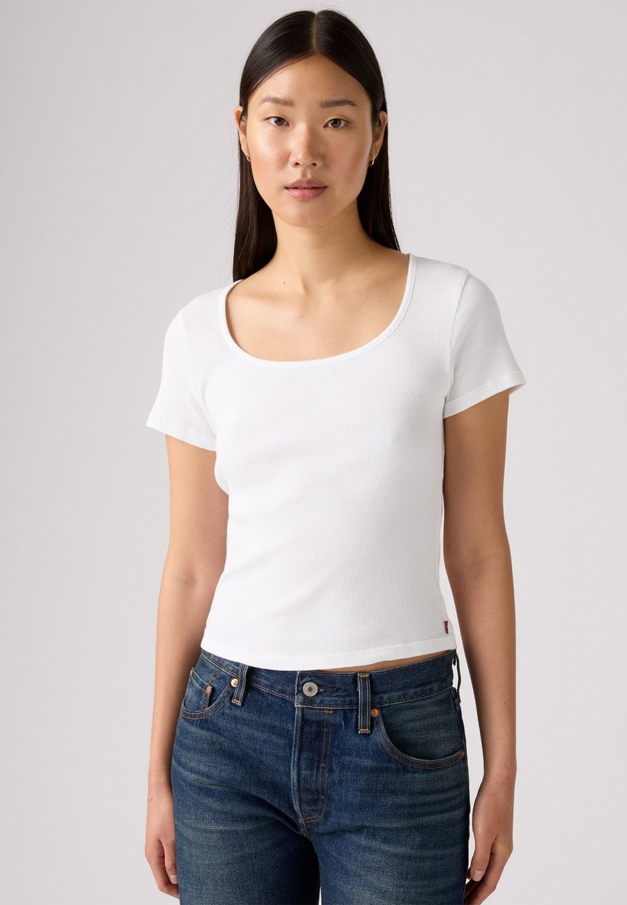 Футболка Levi's ESSENTIAL TEE, Bright White/White, Белый, Футболка Levi's ESSENTIAL TEE, Bright White/White
Футболка Levi's ESSENTIAL TEE, Bright White/White, Белый, Футболка Levi's ESSENTIAL TEE, Bright White/White
