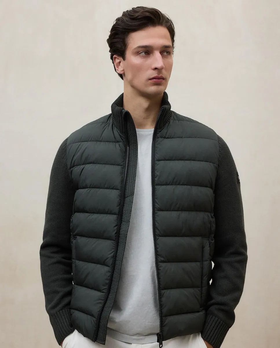 Мужская куртка с боковыми карманами и молнией Ecoalf, темно-зеленый
Мужская куртка с боковыми карманами и молнией Ecoalf, темно-зеленый