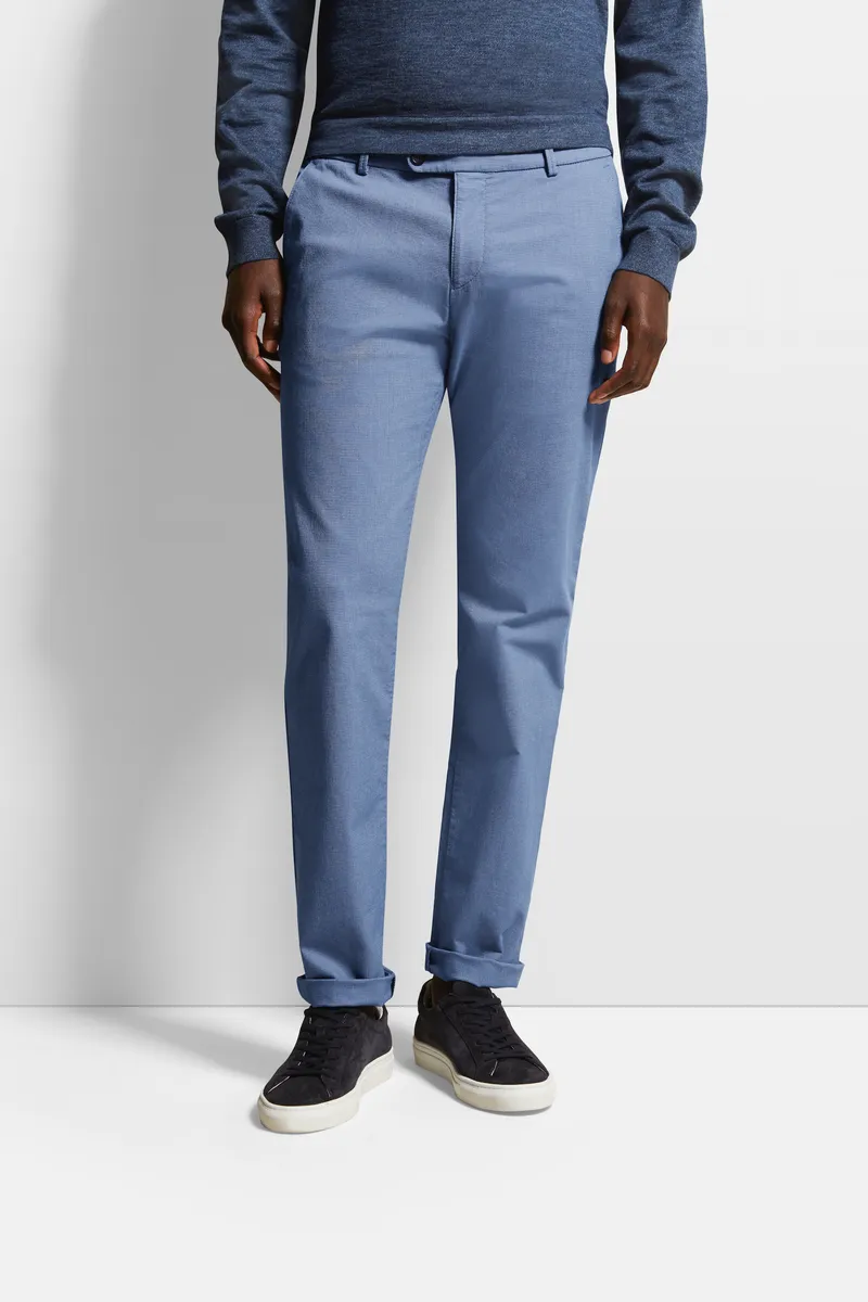 Брюки-чиносы bugatti из эластичного хлопка, серый
Брюки-чиносы bugatti из эластичного хлопка, серый