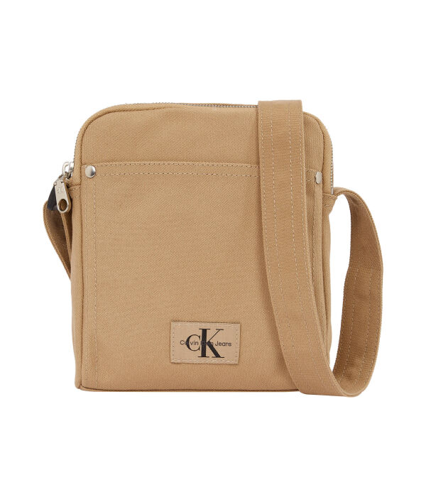 Сумка через плечо мужская Calvin Klein Jeans Essentials текстильная с монограммой, бежевый
Сумка через плечо мужская Calvin Klein Jeans Essentials текстильная с монограммой, бежевый