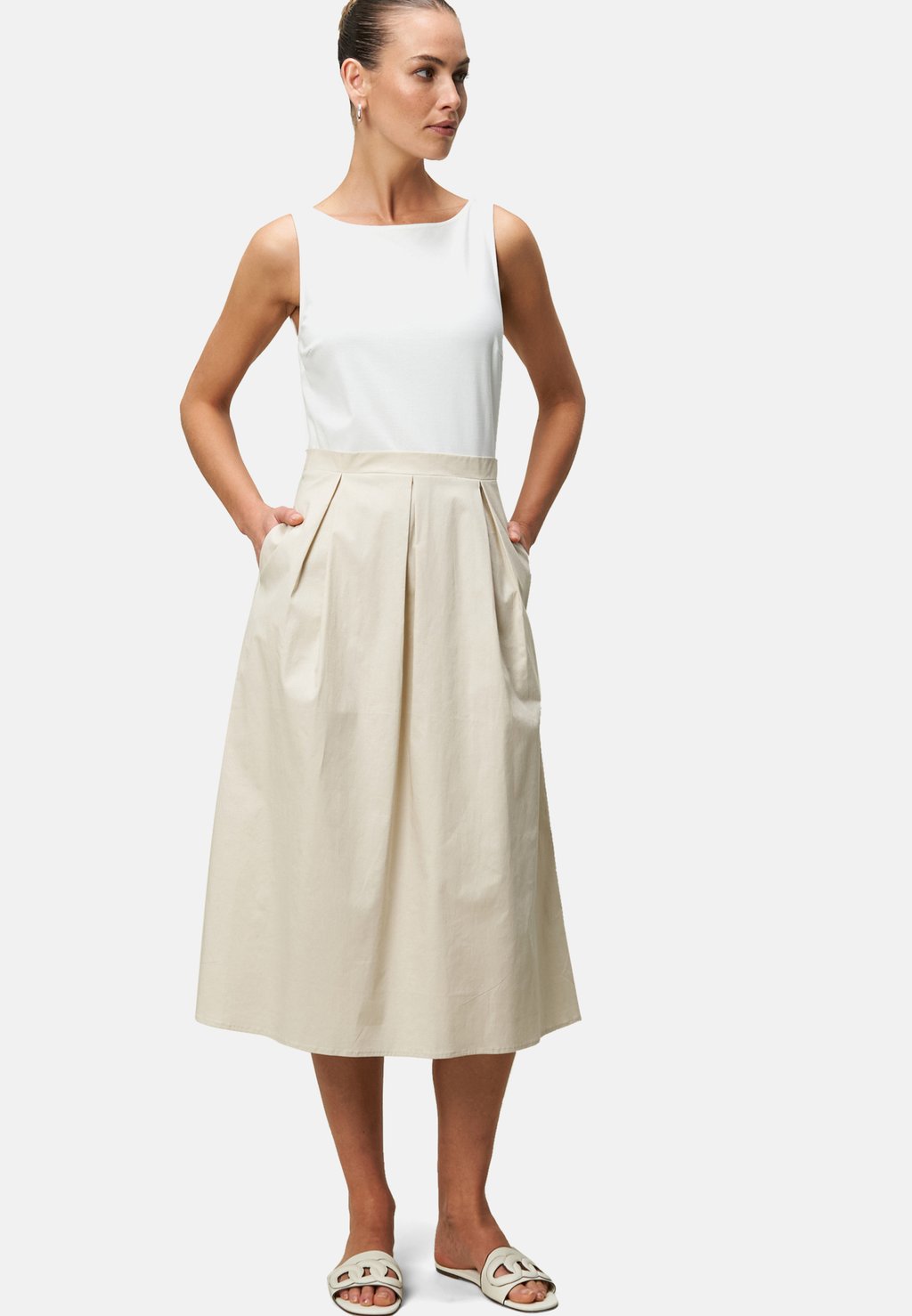 Повседневное платье zero, бежевый 
Повседневное платье zero, бежевый