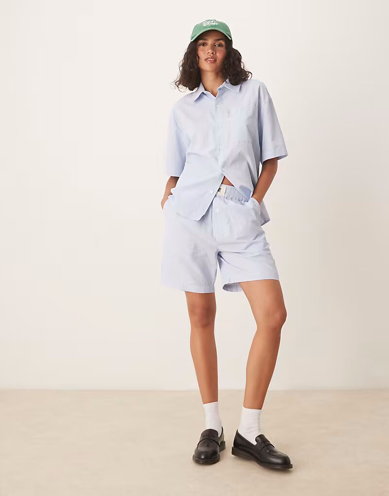 Комбинезон-шорты из сирсакера, разноцветный синий House Of Sunny
Комбинезон-шорты из сирсакера, разноцветный синий House Of Sunny