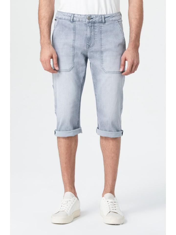 Джинсовые шорты M.O.D
Джинсовые шорты M.O.D