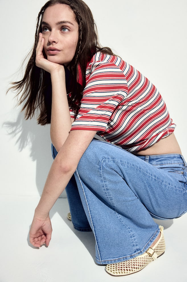 Расклешенные джинсы с высокой посадкой H&M, синий
Расклешенные джинсы с высокой посадкой H&M, синий