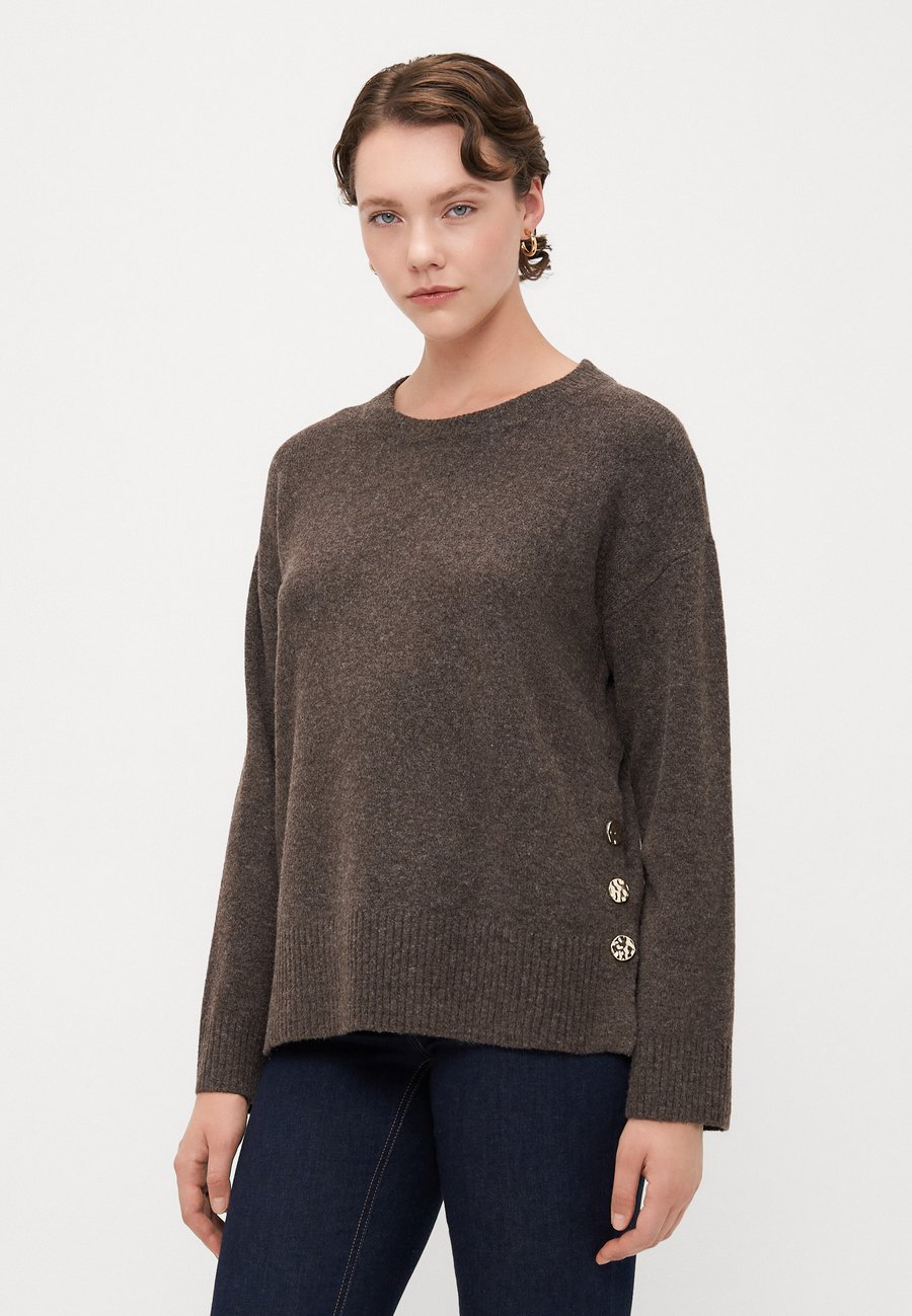 Джемпер ONLY Tall ONLRENE LIFE BUTTON O NECK , Chocolate Torte Melange/Gold-Coloured/Brown
Джемпер ONLY Tall ONLRENE LIFE BUTTON O NECK , Chocolate Torte Melange/Gold-Coloured/Brown