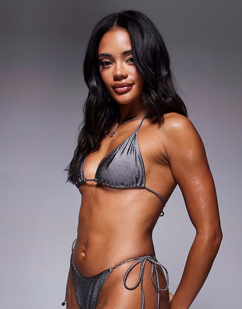 Треугольный бикини-топ South Beach с заклепками серого цвета
Треугольный бикини-топ South Beach с заклепками серого цвета