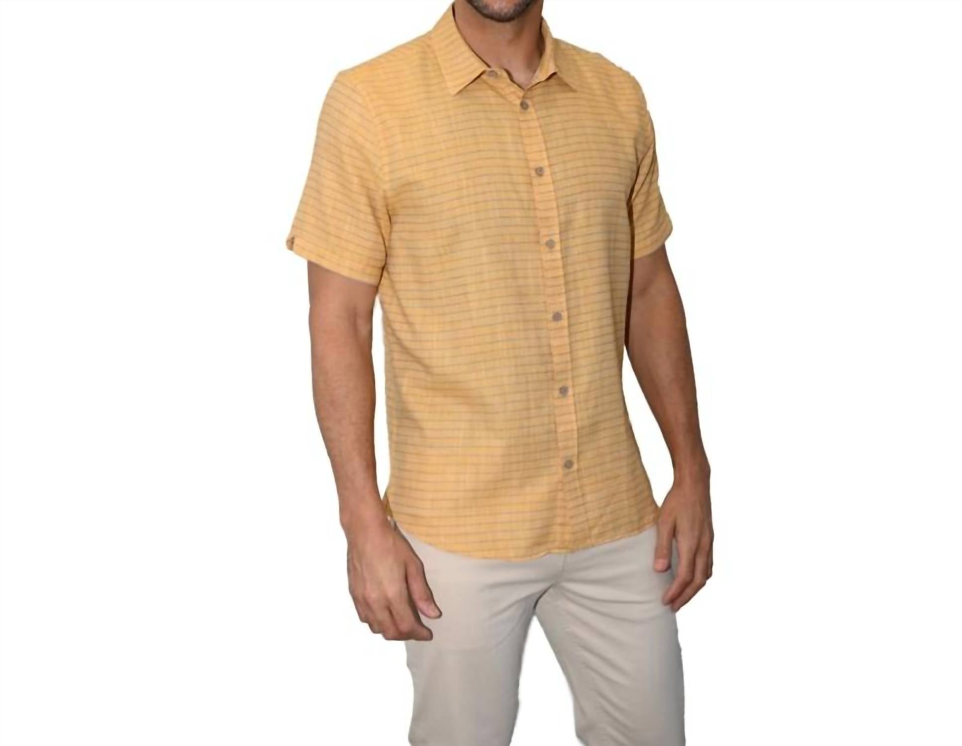 Полосатая рубашка на пуговицах цвета горького золота Vustra, цвет bitter gold
Полосатая рубашка на пуговицах цвета горького золота Vustra, цвет bitter gold