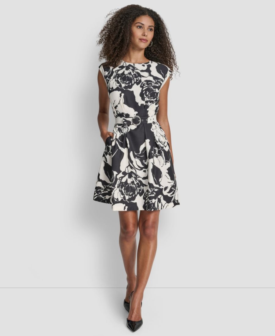 Платье с коротким рукавом и вырезом-лодочкой, миниатюрное DKNY, Black/Ivory
Платье с коротким рукавом и вырезом-лодочкой, миниатюрное DKNY, Black/Ivory