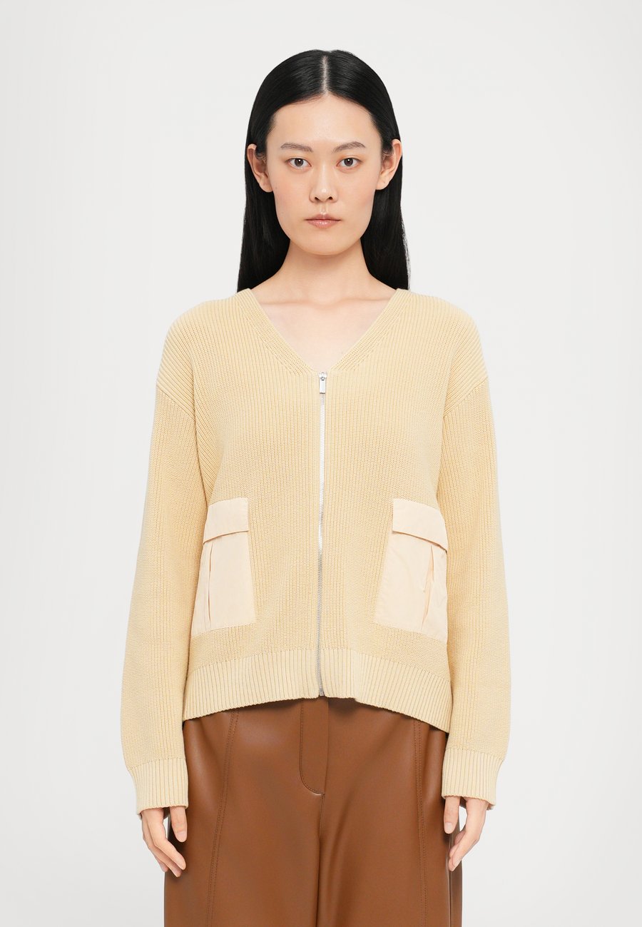 Кардиган MM by MaxMara LIBERO, Avorio/Grey
Кардиган MM by MaxMara LIBERO, Avorio/Grey