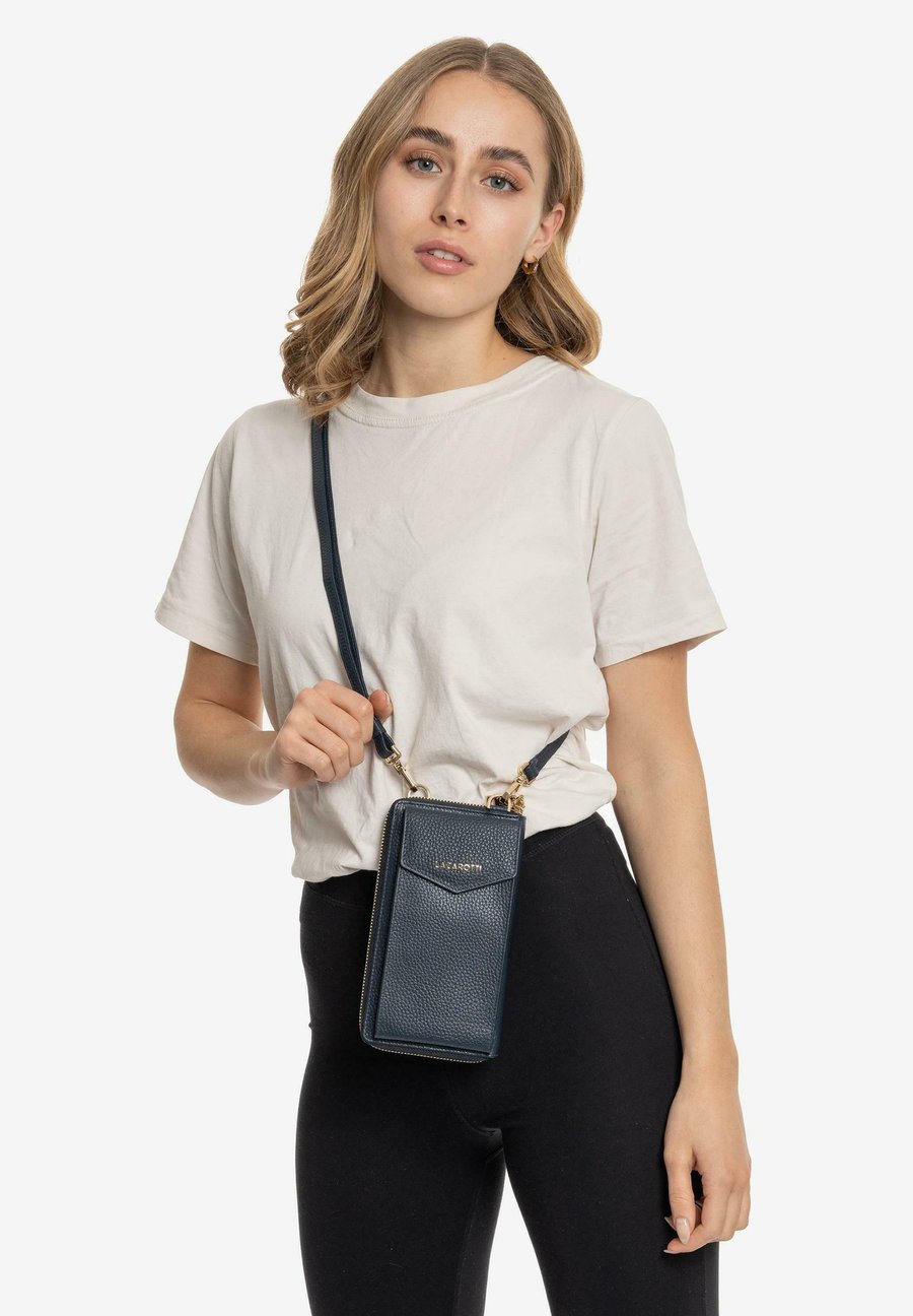 Сумка кросс-боди Lazarotti BOLOGNA, Navy/Royal Blue
Сумка кросс-боди Lazarotti BOLOGNA, Navy/Royal Blue