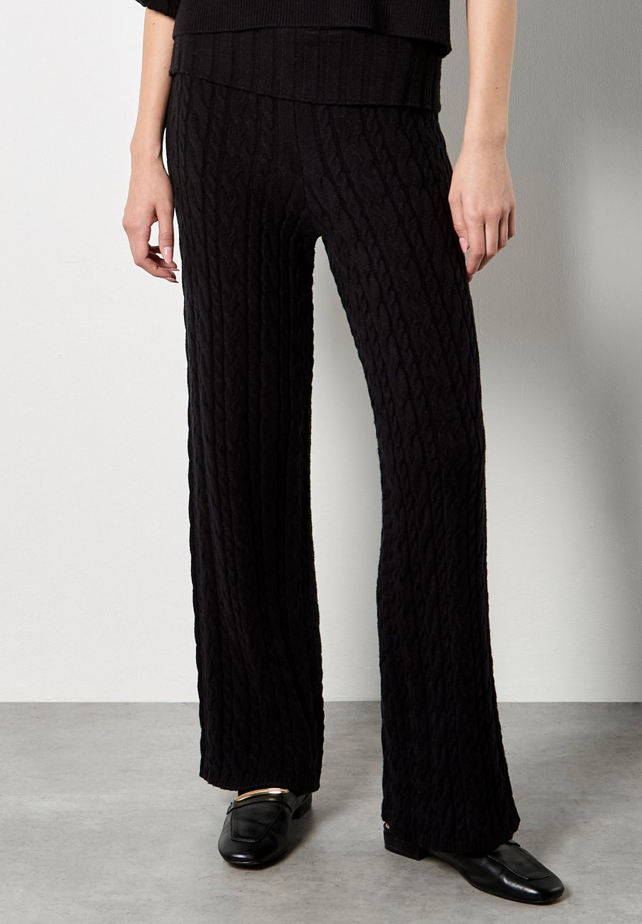 Брюки Apricot Trousers, Black
Брюки Apricot Trousers, Black