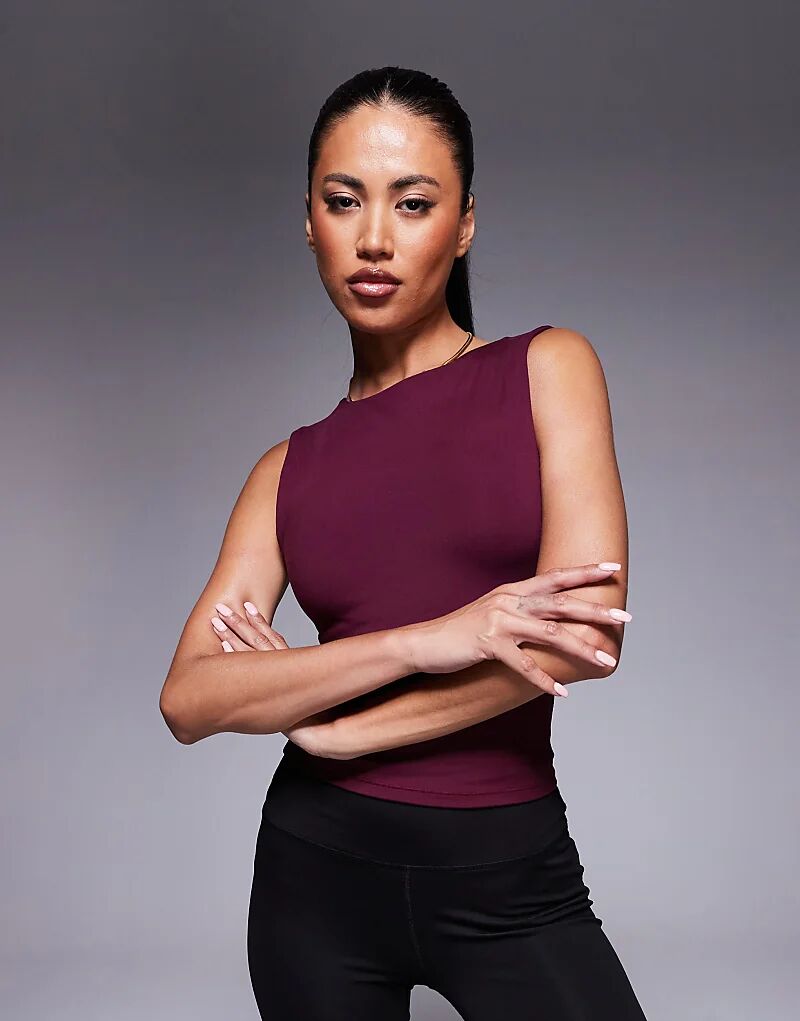 4505 Icon Мягкий топ с высоким воротом и внутренним бюстгальтером, цвет шелковицы
4505 Icon Мягкий топ с высоким воротом и внутренним бюстгальтером, цвет шелковицы